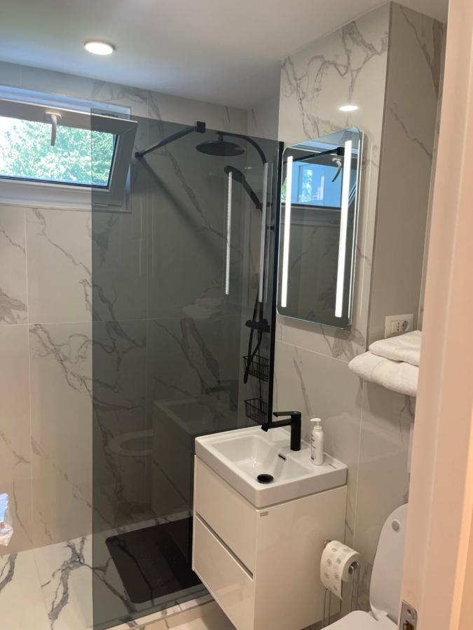 Apartament Incantator In Roman Bagian luar foto