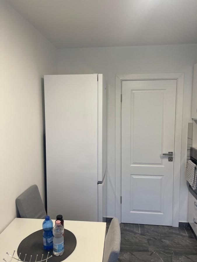 Apartament Incantator In Roman Bagian luar foto